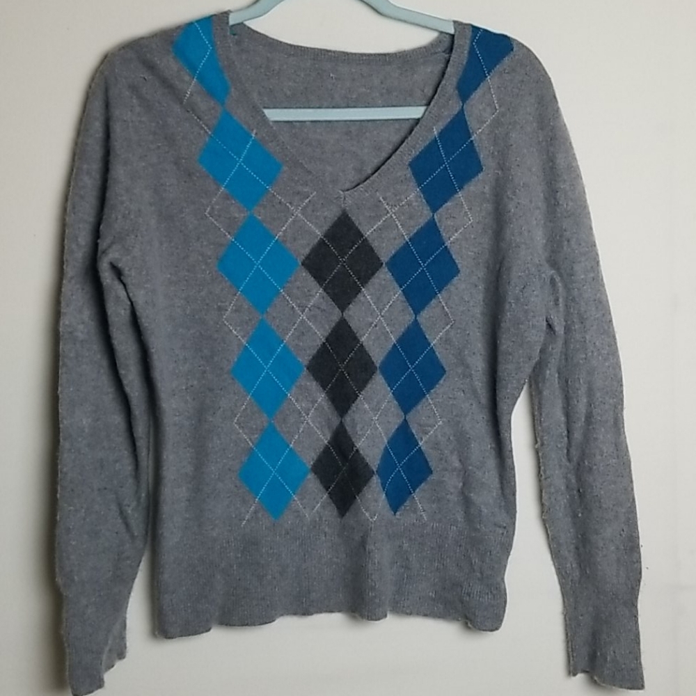 Cashmere Argyle V-neck Sweater